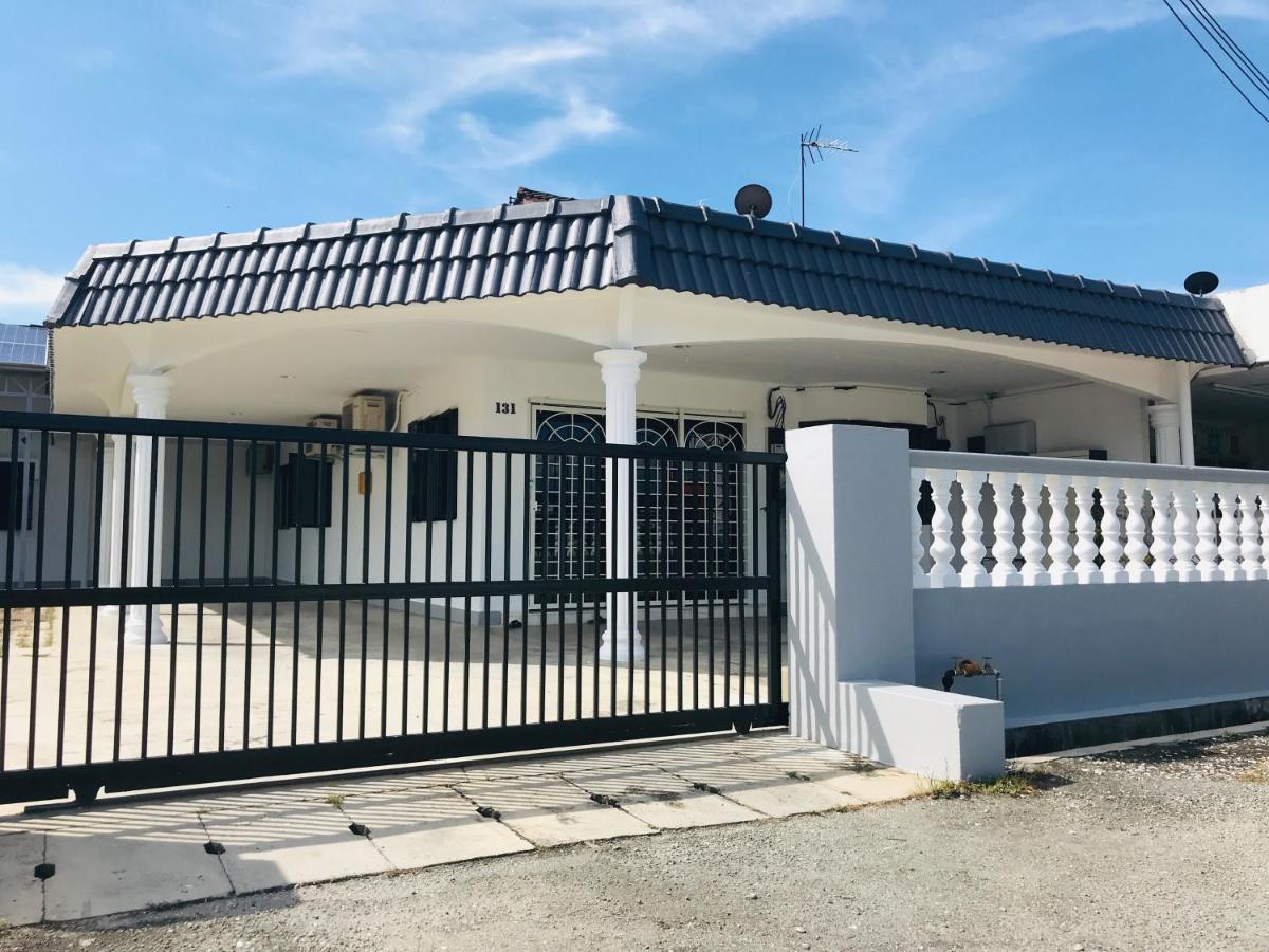 Cozy And Comfortable Homestay In Sungai Siput Luaran gambar